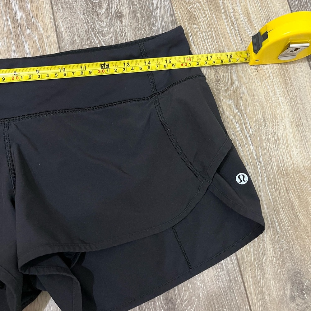 Lululemon Athletica Speed Up Shorts - Picture 9 of 9